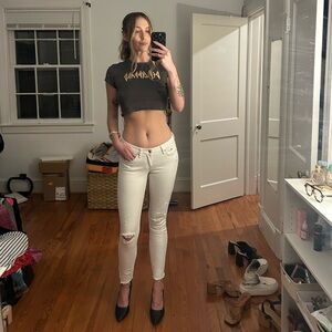 Off Duty Model White Jeans